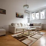 Beautiful City Centre Apartment!
